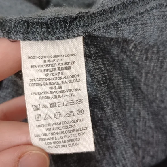 NWOT Lululemon Vinyasa Customizable Gray Snap Scarf Wrap Warmer Reversible
